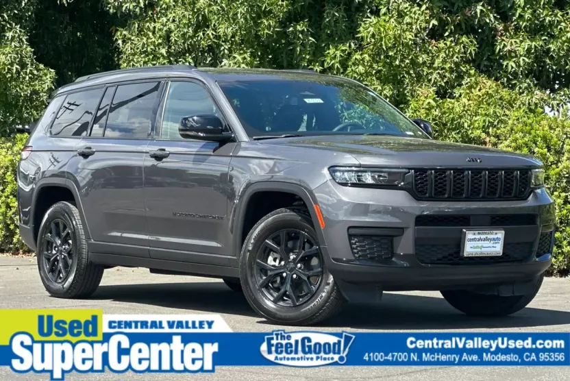 2024 Jeep Grand Cherokee Altitude photo 1