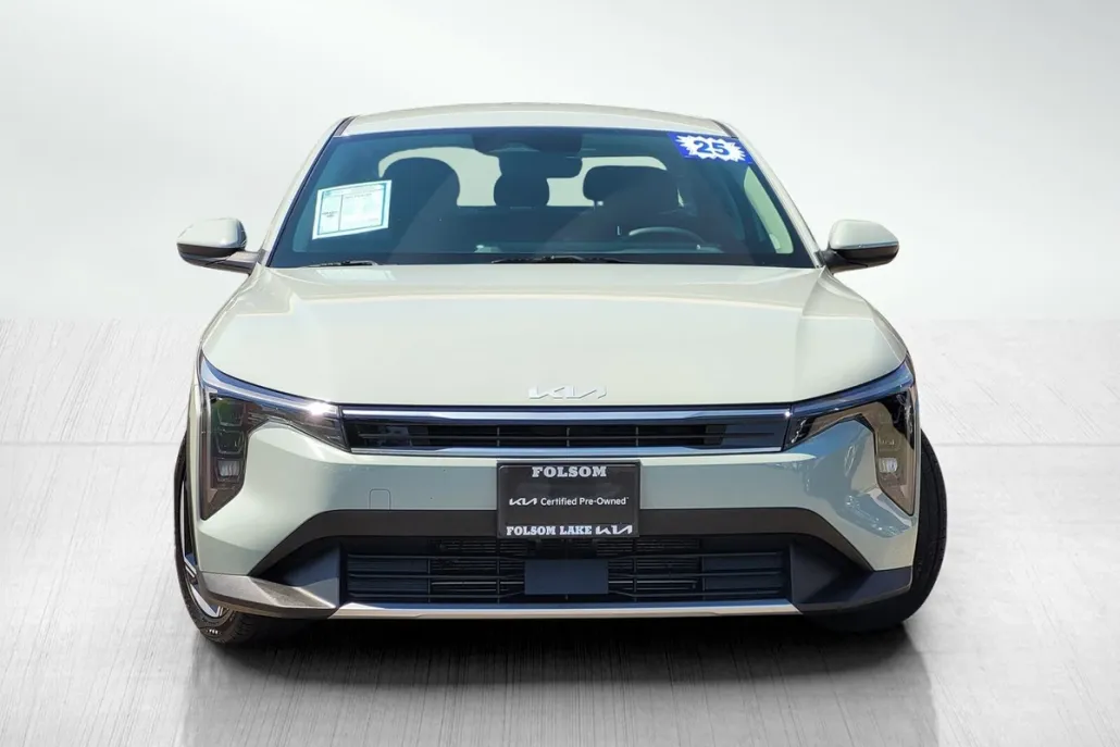 2025 Kia K4 EX photo 1