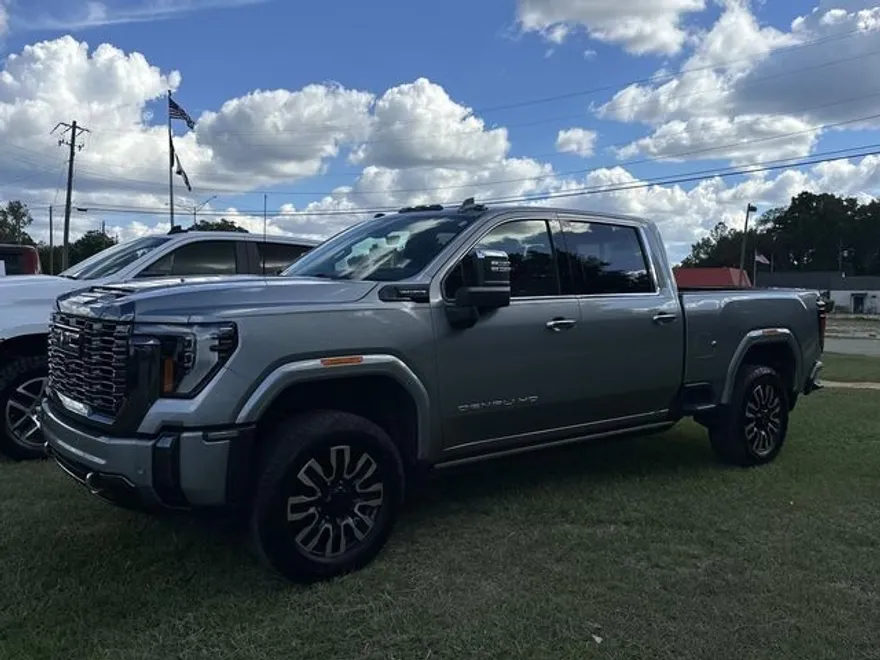 2024 Gmc Sierra HD Denali Ultimate photo 1