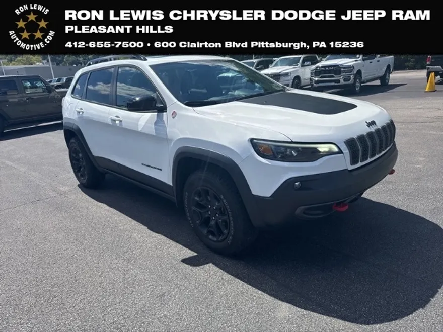 2022 Jeep Cherokee Trailhawk photo 1