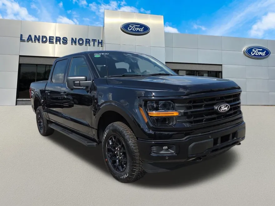 2025 Ford F-150 XLT photo 1