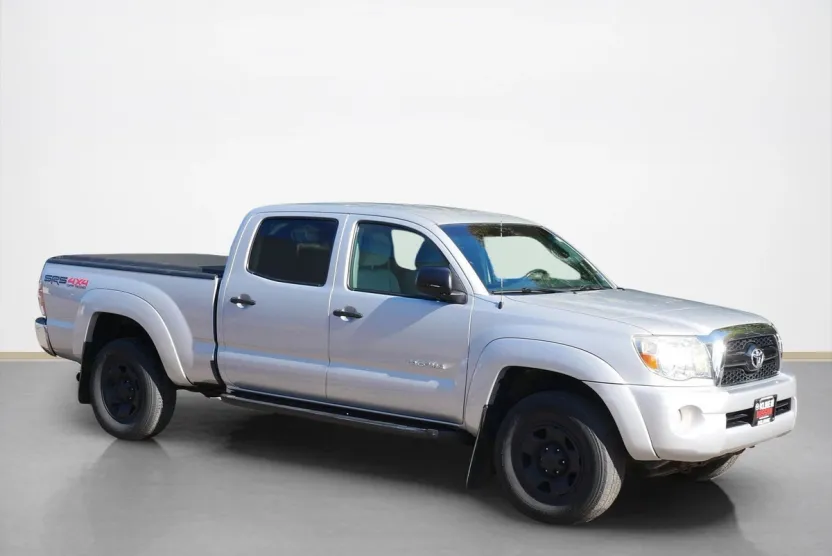 2011 Toyota Tacoma SR5 photo 1