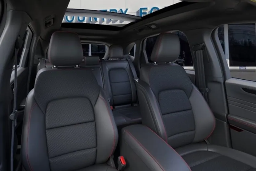 2025 Ford Escape ST-Line Select photo 1