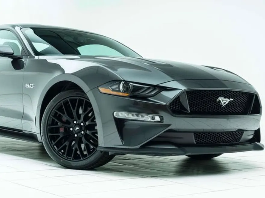2020 Ford Mustang GT photo 3