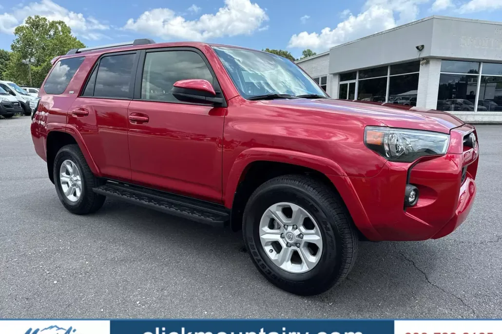 2024 Toyota 4Runner SR5 photo 1