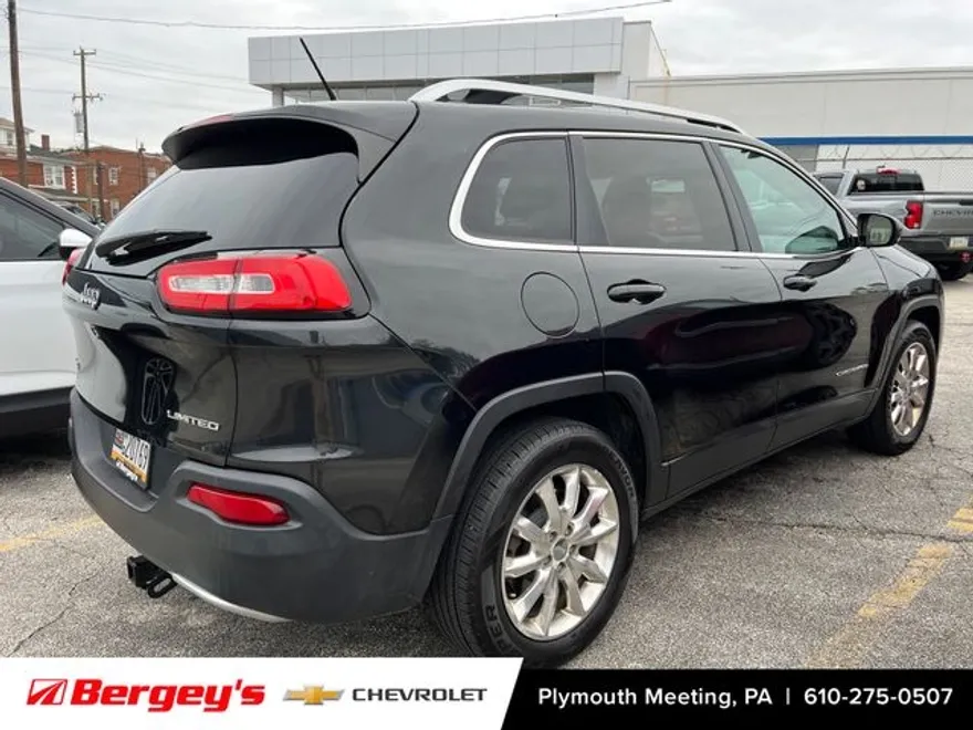 2015 Jeep Cherokee Limited photo 1