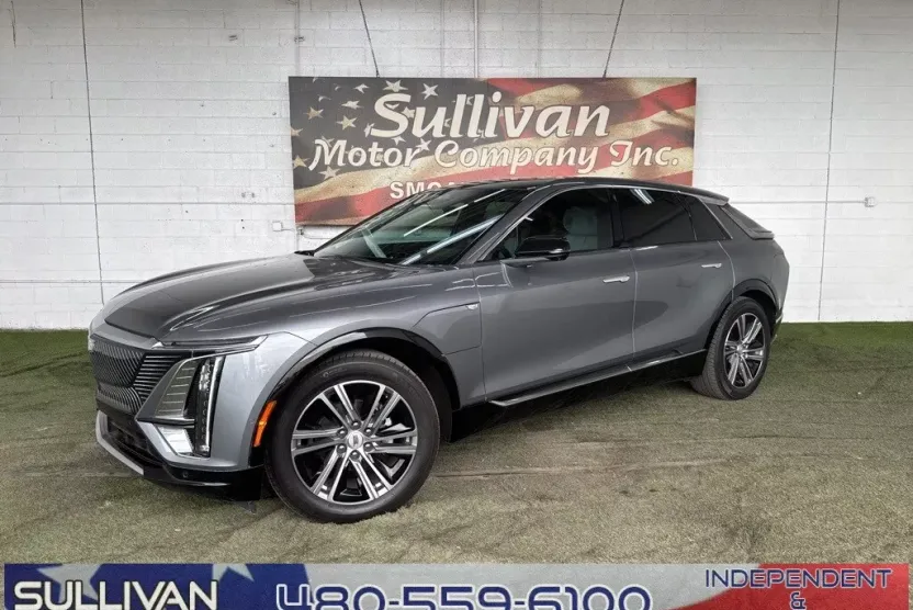 2023 Cadillac Lyriq Luxury photo 1