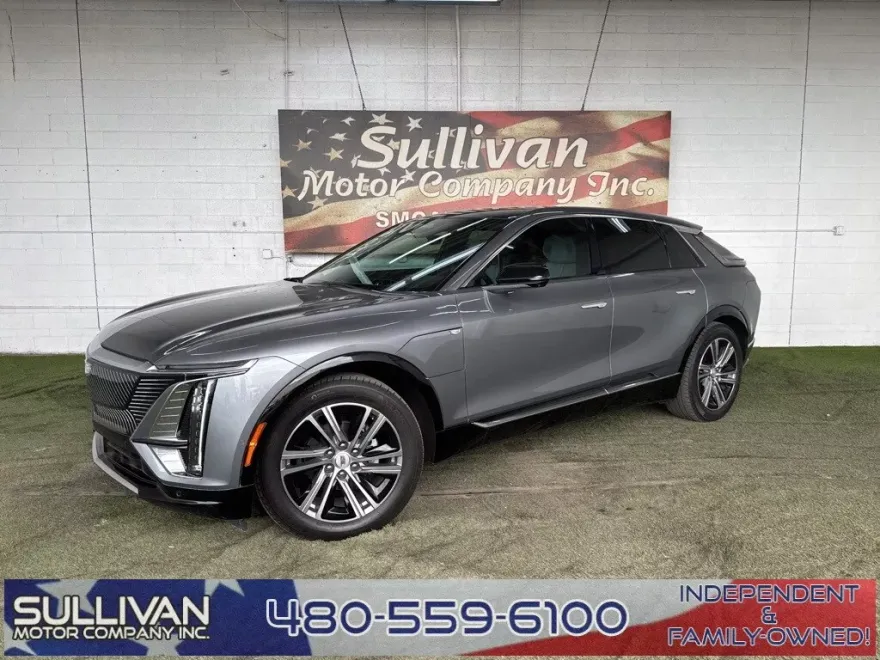 2023 Cadillac Lyriq Luxury photo 1