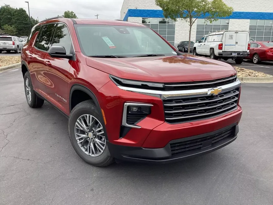 2026 Chevrolet Traverse photo 1