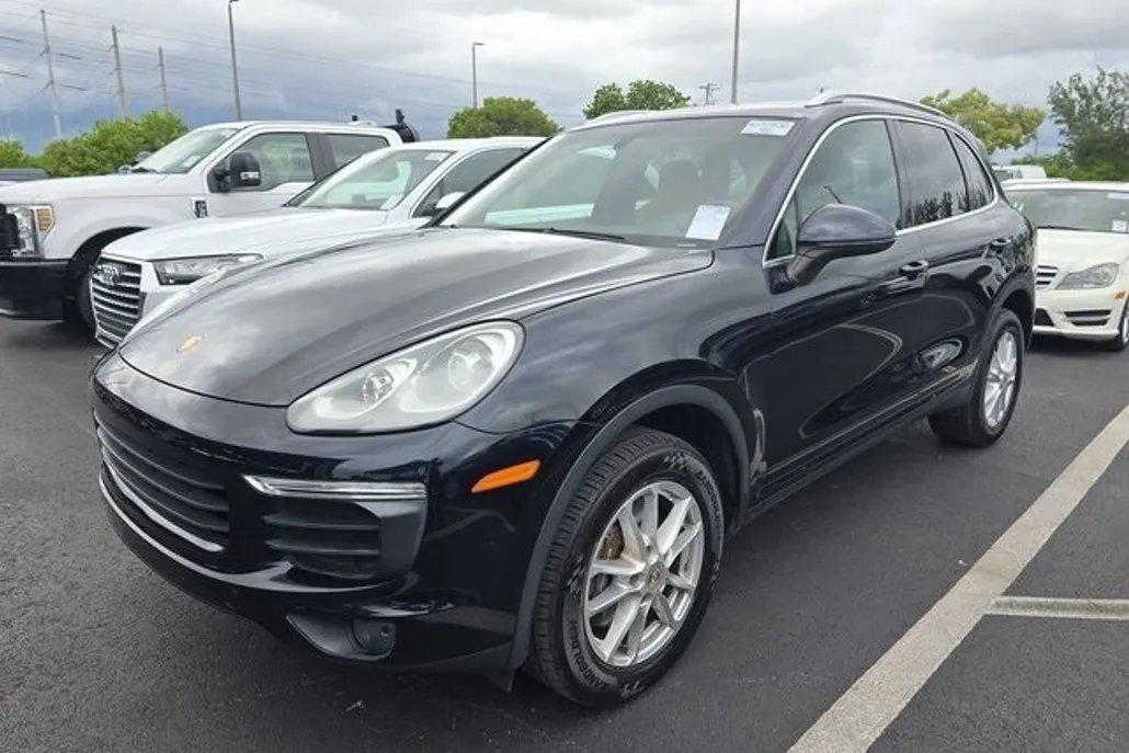 2018 Porsche Cayenne Base Platinum Edition photo 1