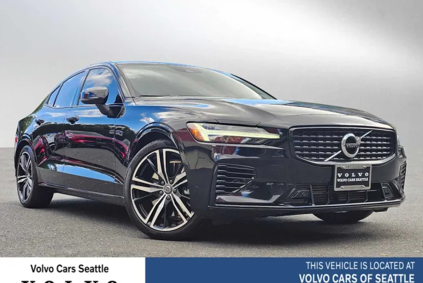 2022 Volvo S60 Recharge T8 R-Design Expression photo 1
