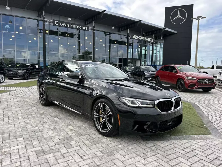 2023 Bmw M5 5 photo 1