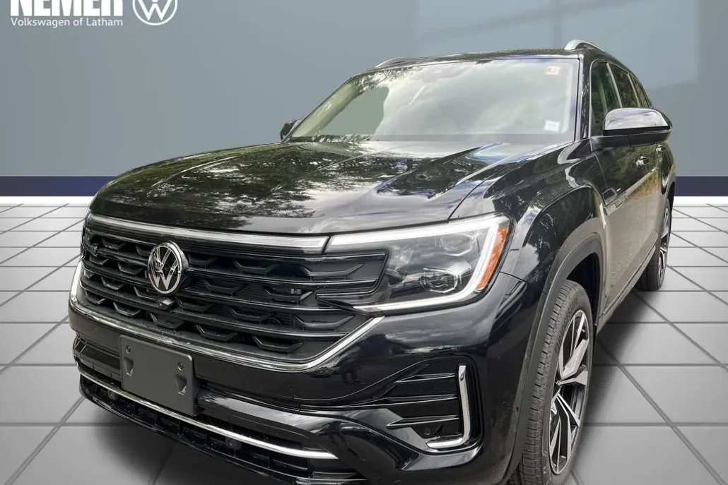 2026 Volkswagen Atlas SEL Premium R-Line photo 1