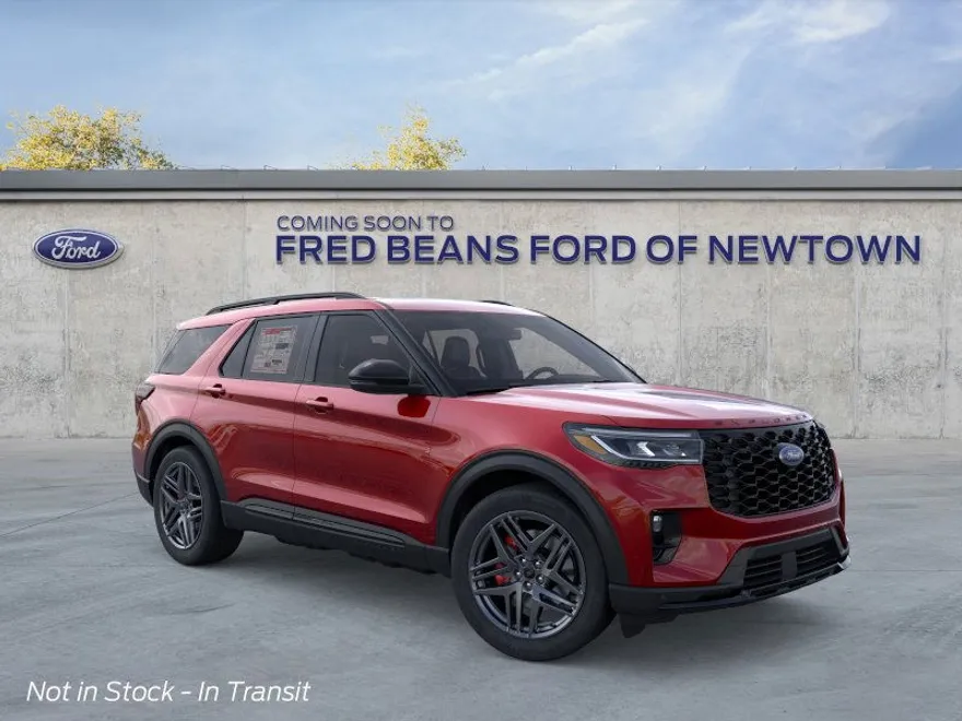 2025 Ford Explorer ST photo 1