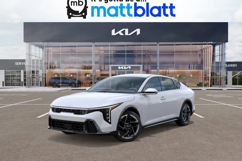2025 Kia K4 GT-Line photo 1
