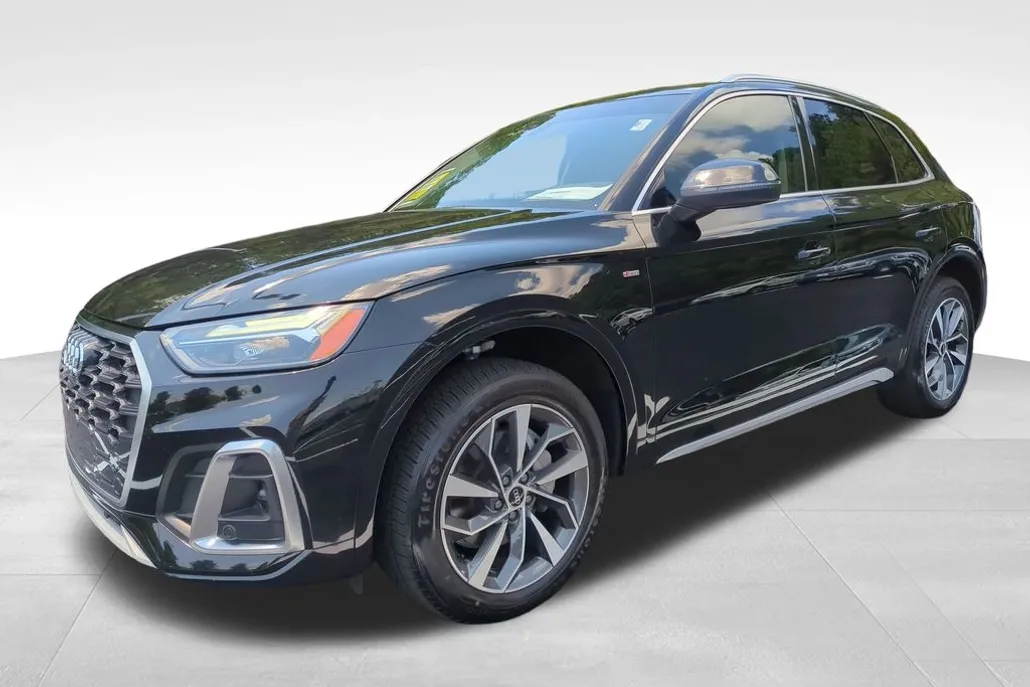 2022 Audi Q5 45 S line Premium photo 1