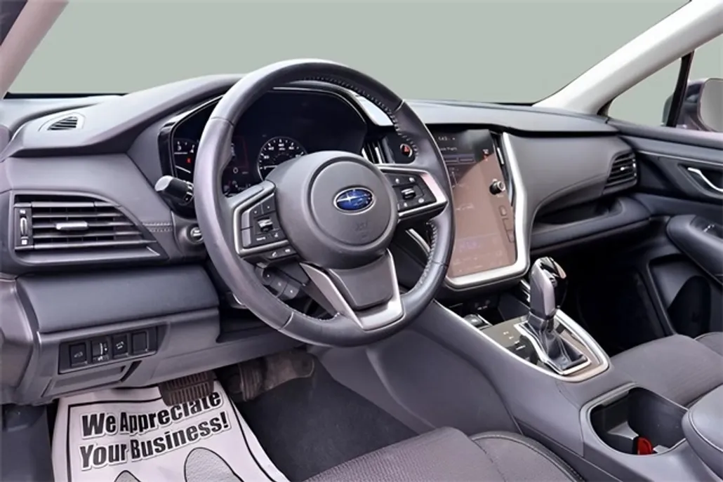 2022 Subaru Outback Premium photo 1