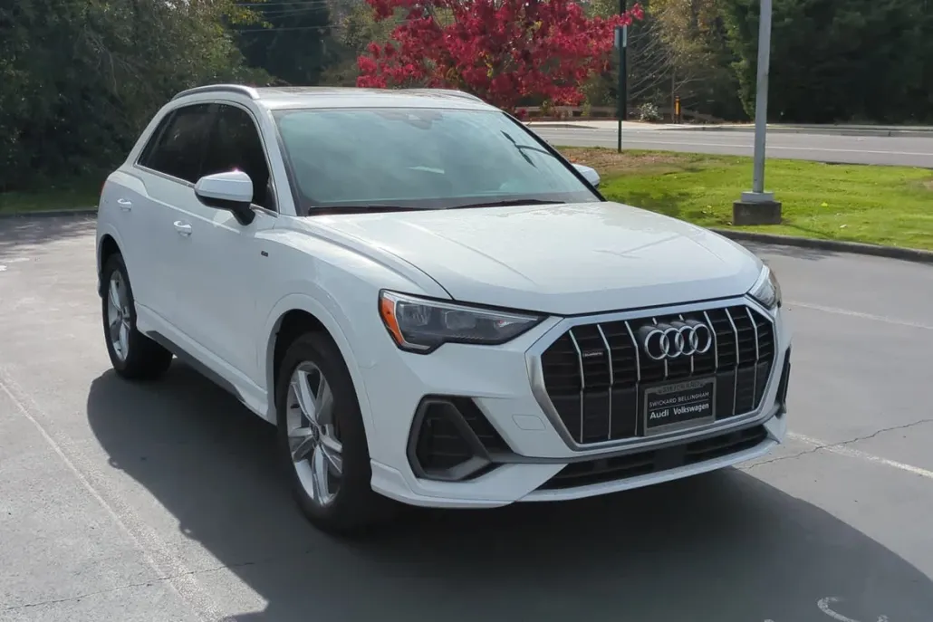 2022 Audi Q3 S line Premium 45 TFSI photo 1