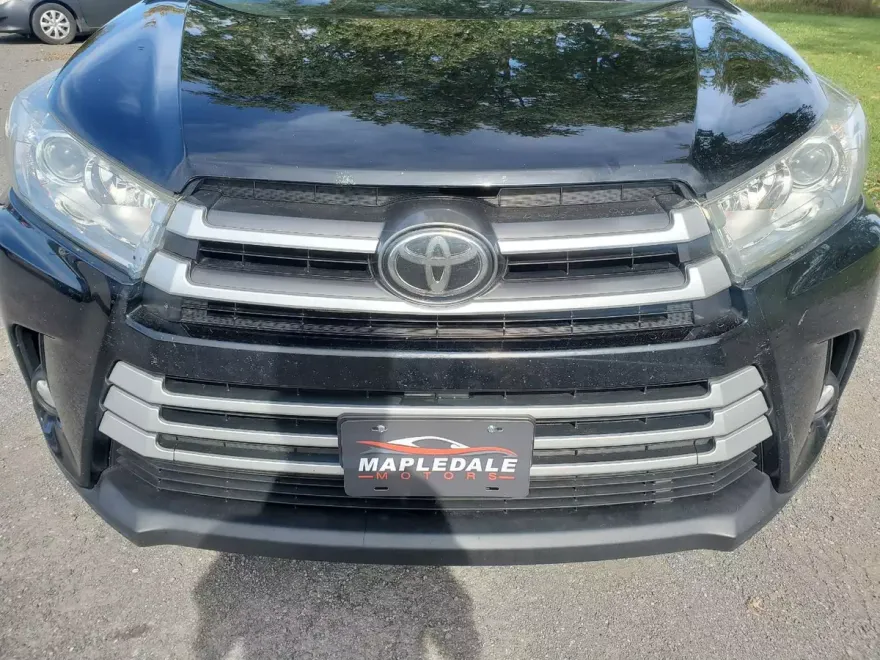 2017 Toyota Highlander XLE photo 1