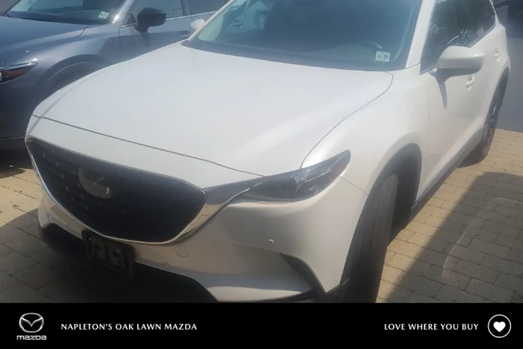2022 Mazda CX-9 Touring photo 1