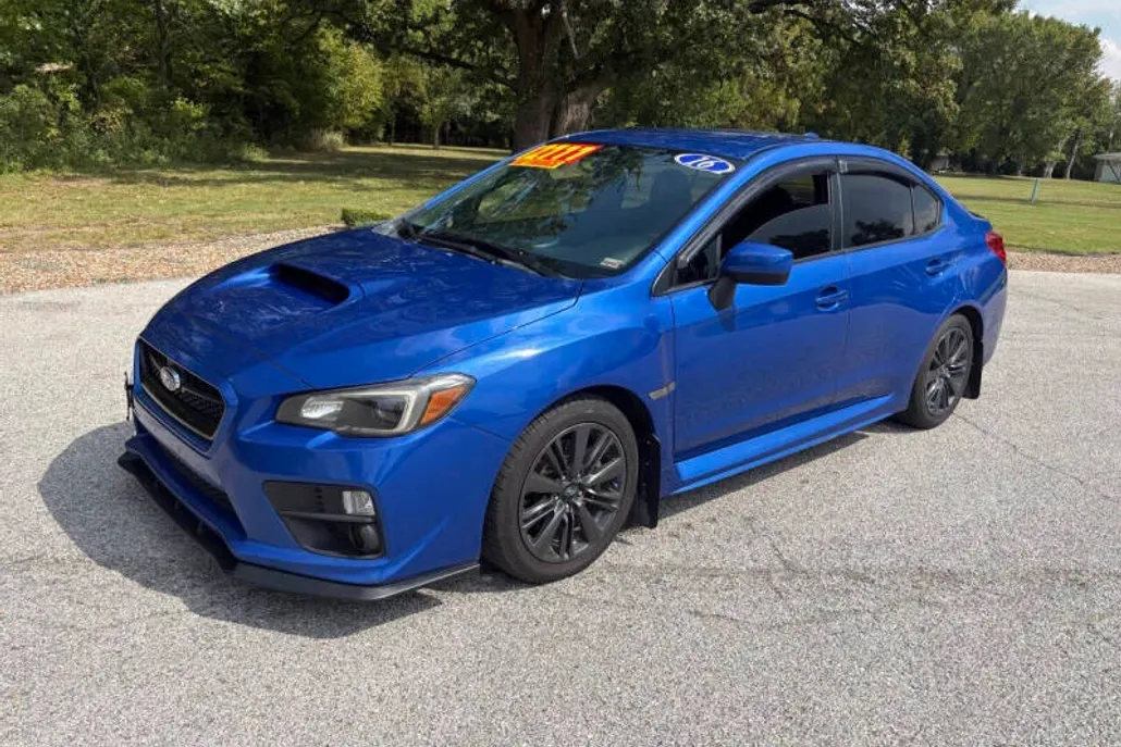 2016 Subaru WRX Base photo 1