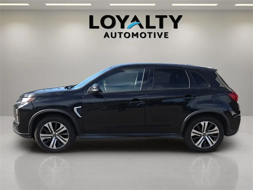 2021 Mitsubishi Outlander Sport ES photo 1
