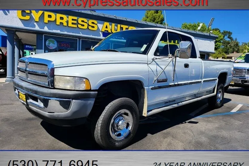 1999 Dodge Ram Laramie SLT photo 1