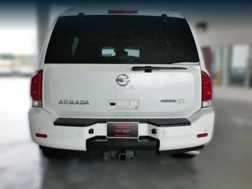 2014 Nissan Armada SL photo 1