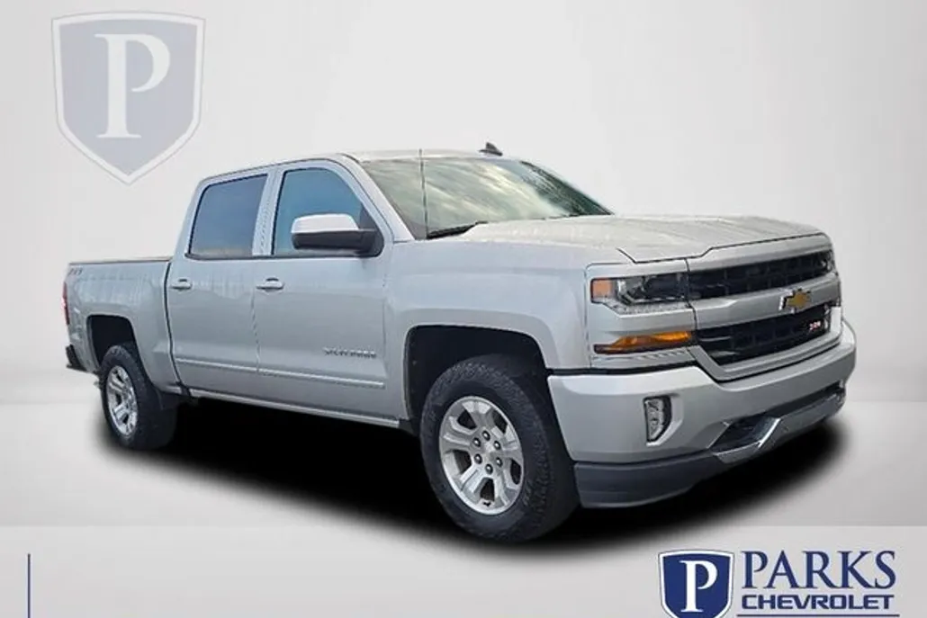 2017 Chevrolet Silverado 1500 LT photo 1