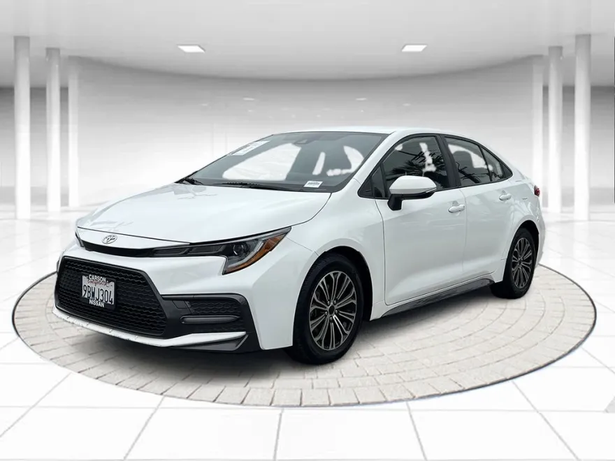 2022 Toyota Corolla SE photo 1