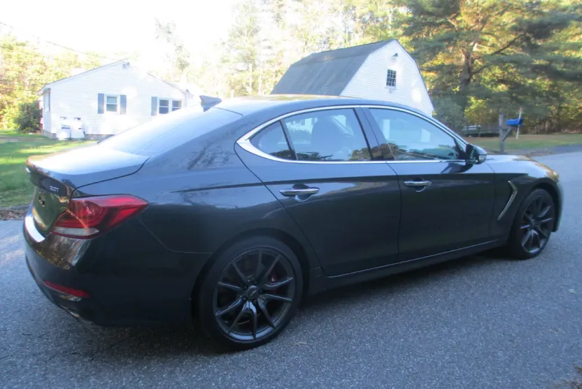 2019 Genesis G70 2.0T Sport photo 1