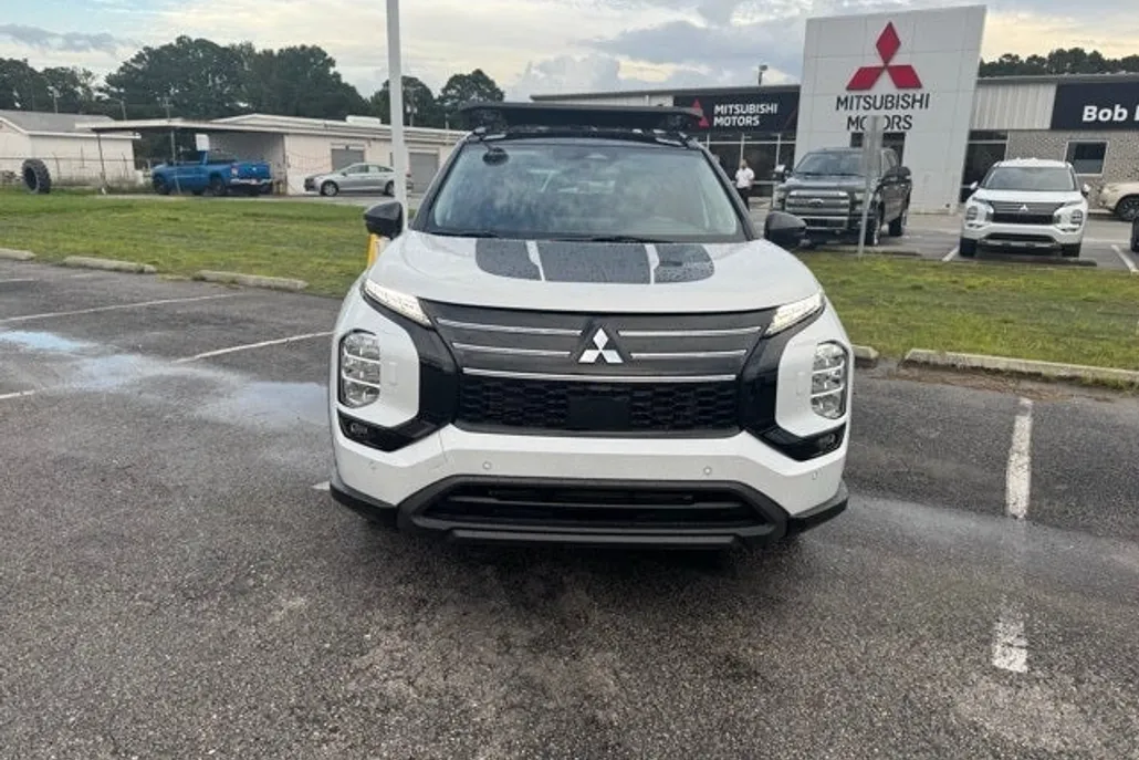 2025 Mitsubishi Outlander 2.5 S-AWC photo 1