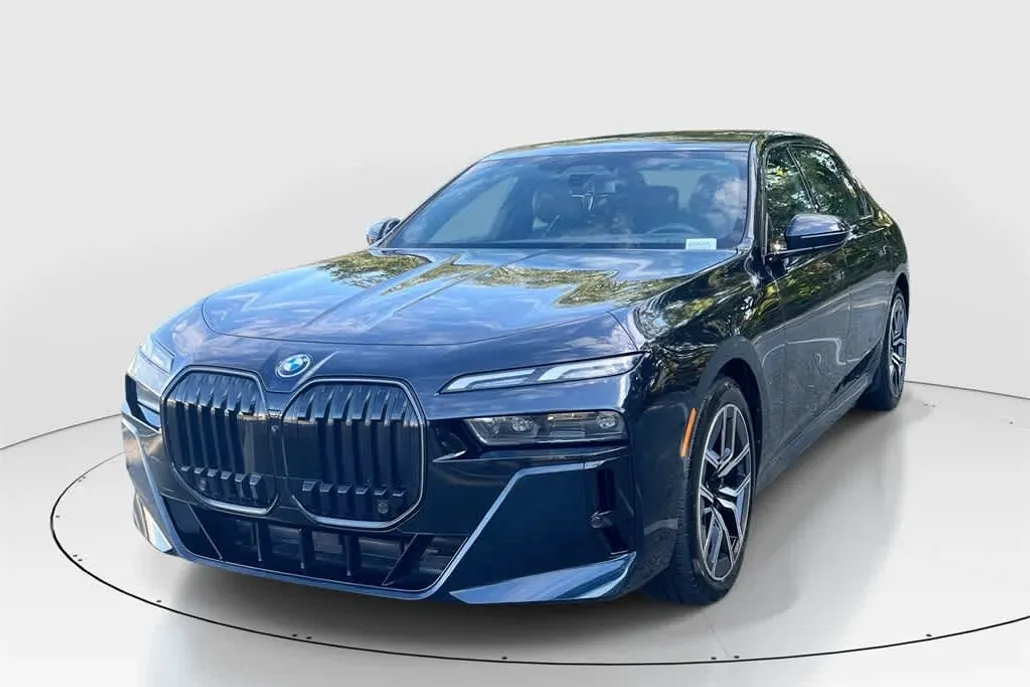 2025 Bmw i7 xDrive60 photo 1