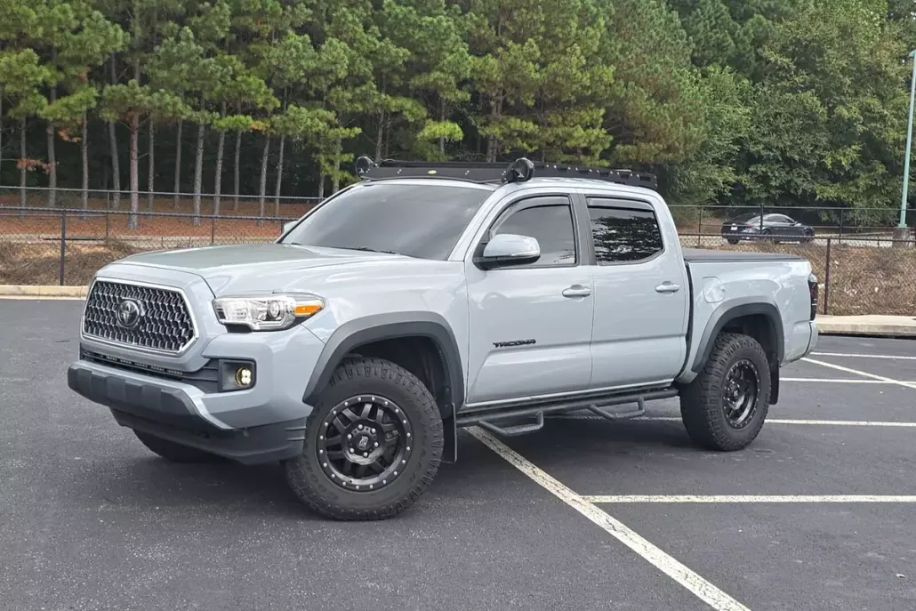 2019 Toyota Tacoma TRD V6 photo 1