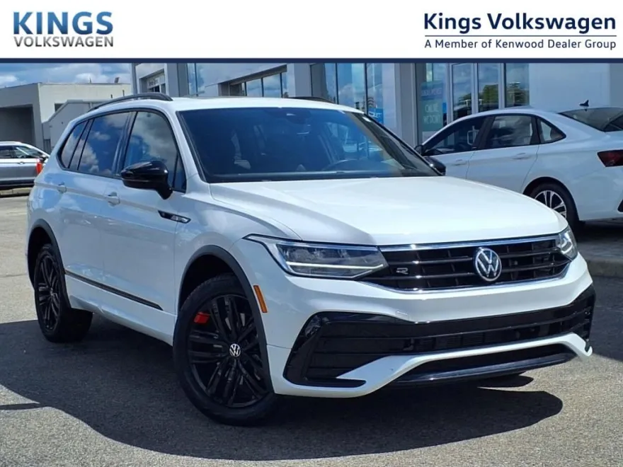 2022 Volkswagen Tiguan SE R-Line Black photo 1