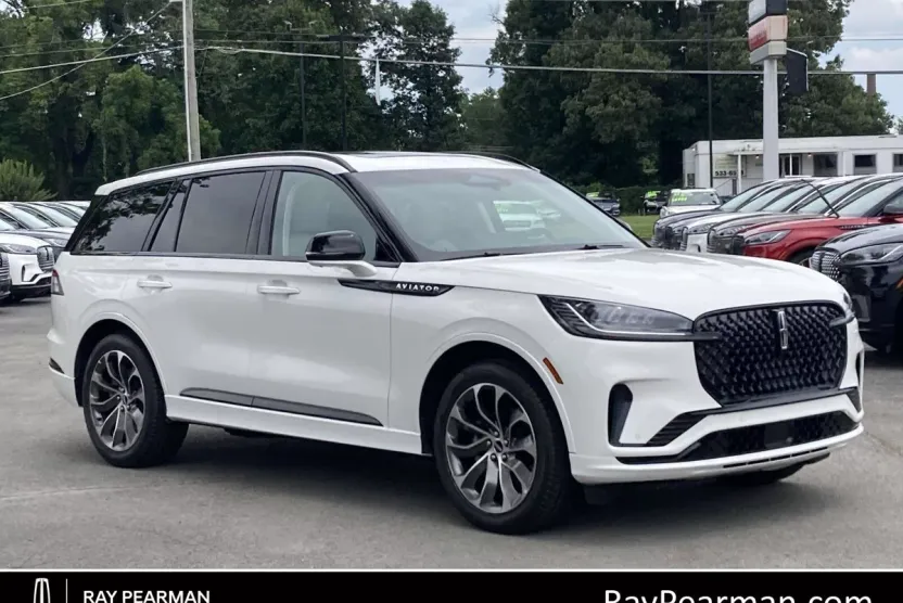 2025 Lincoln Aviator Premiere photo 1