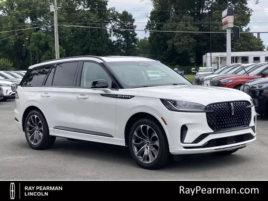 2025 Lincoln Aviator Premiere photo 1