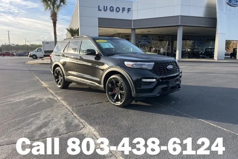 2022 Ford Explorer ST photo 1