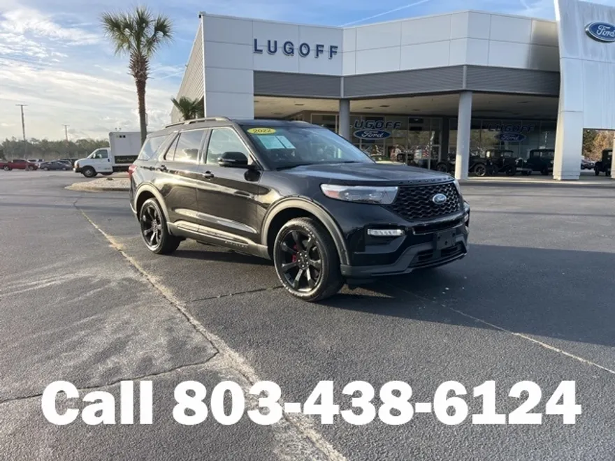 2022 Ford Explorer ST photo 1