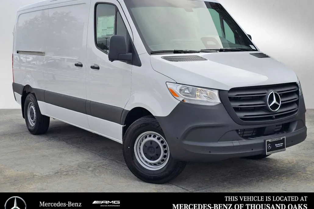 2025 Mercedes Benz Sprinter 2500 Standard Roof photo 1