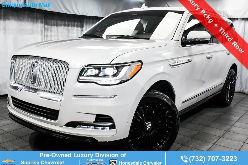 2023 Lincoln Navigator Reserve photo 1