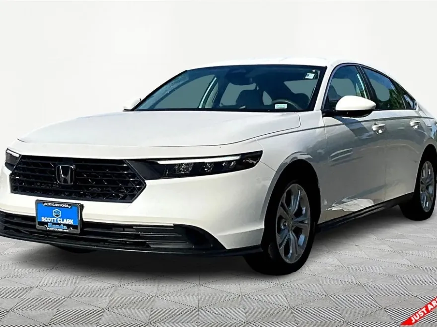 2024 Honda Accord LX photo 1