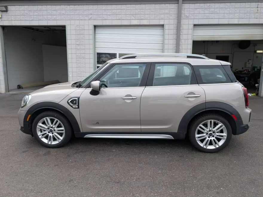 2024 Mini Countryman S ALL4 photo 1
