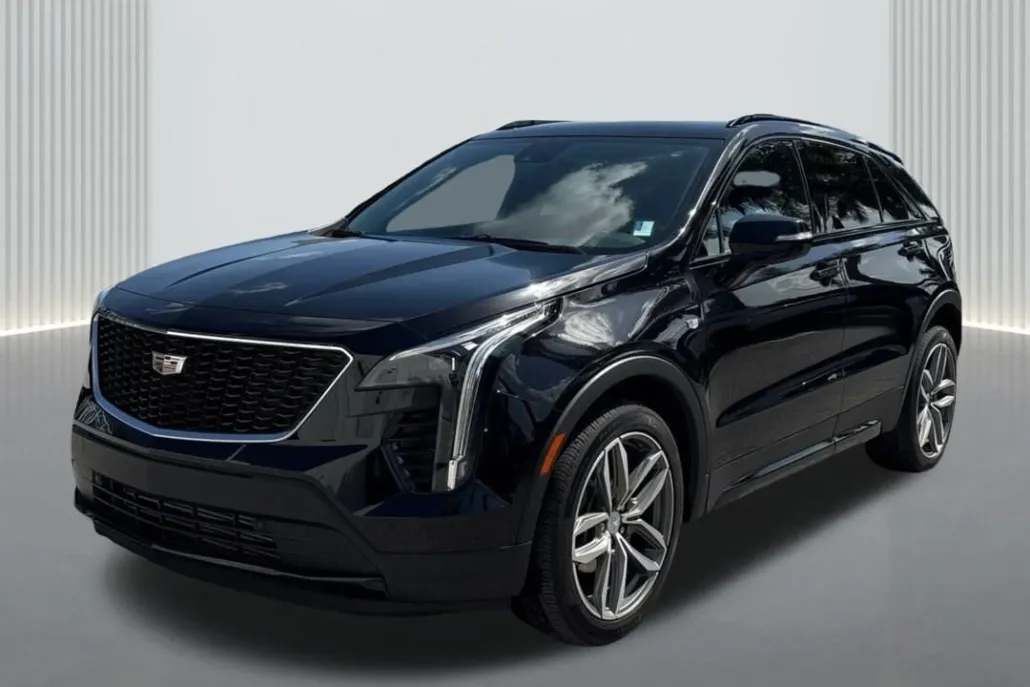 2023 Cadillac XT4 Sport photo 1