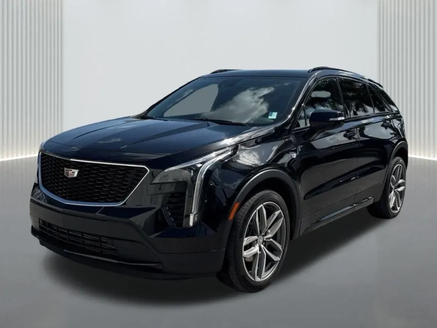 2023 Cadillac XT4 Sport photo 1