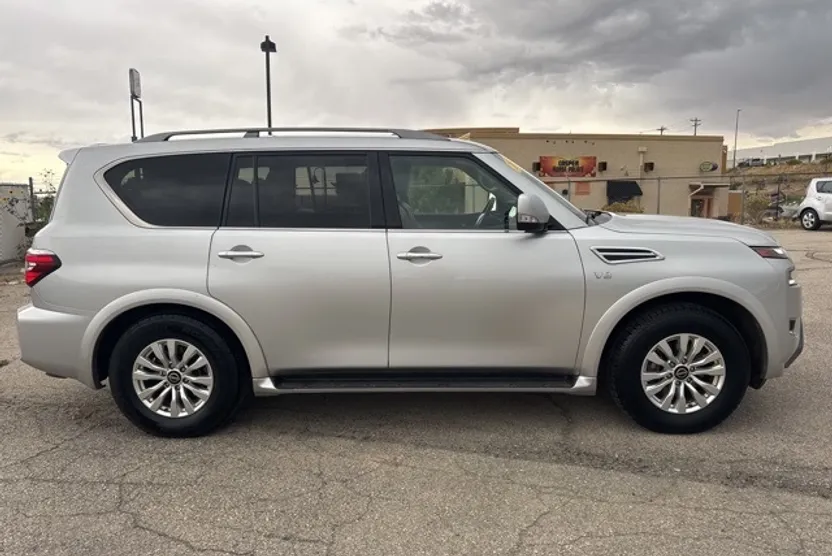 2021 Nissan Armada SV photo 1