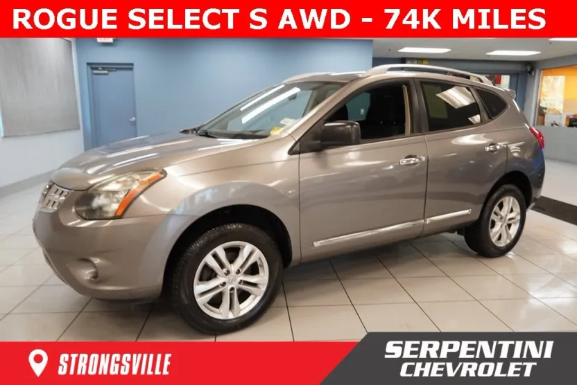 2015 Nissan Rogue Select S photo 1