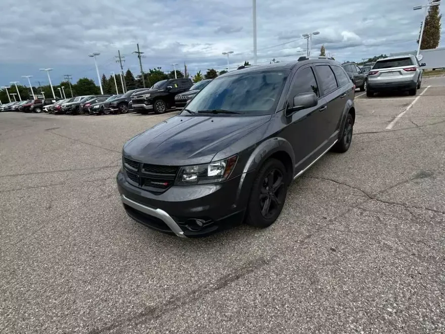 2019 Dodge Journey Crossroad photo 1