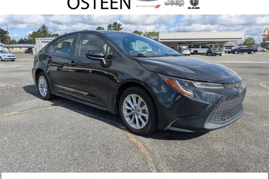 2021 Toyota Corolla LE Premium photo 1