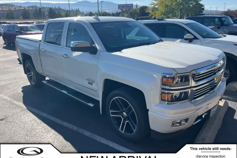 2015 Chevrolet Silverado 1500 High Country photo 1